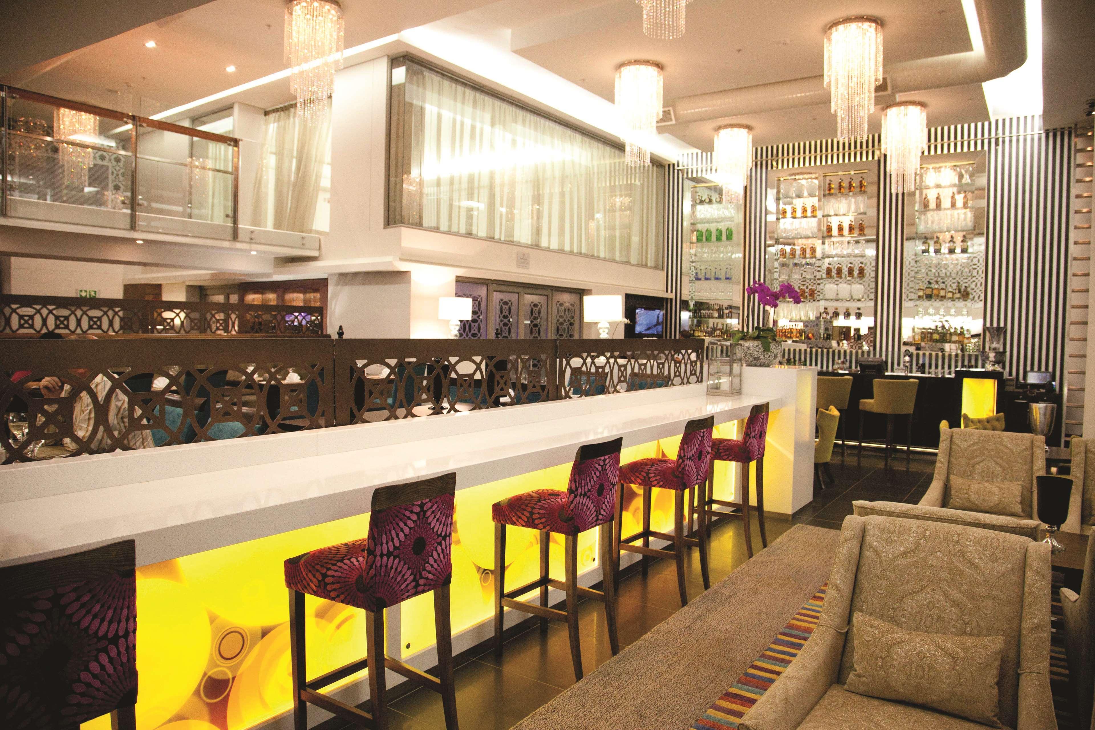 Hotel Doubletree By Hilton Cape Town Upper Eastside Exterior foto