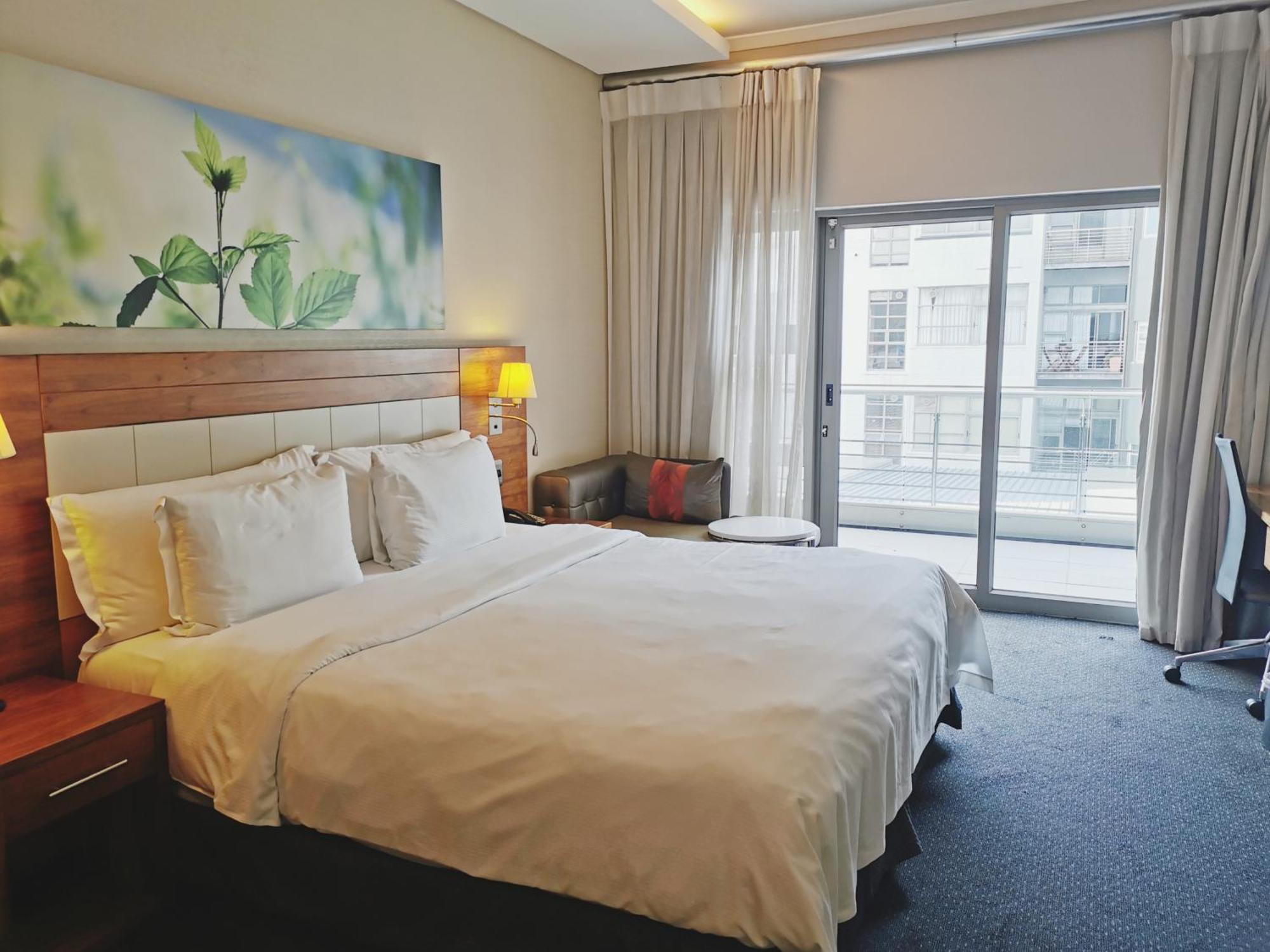 Hotel Doubletree By Hilton Cape Town Upper Eastside Exterior foto