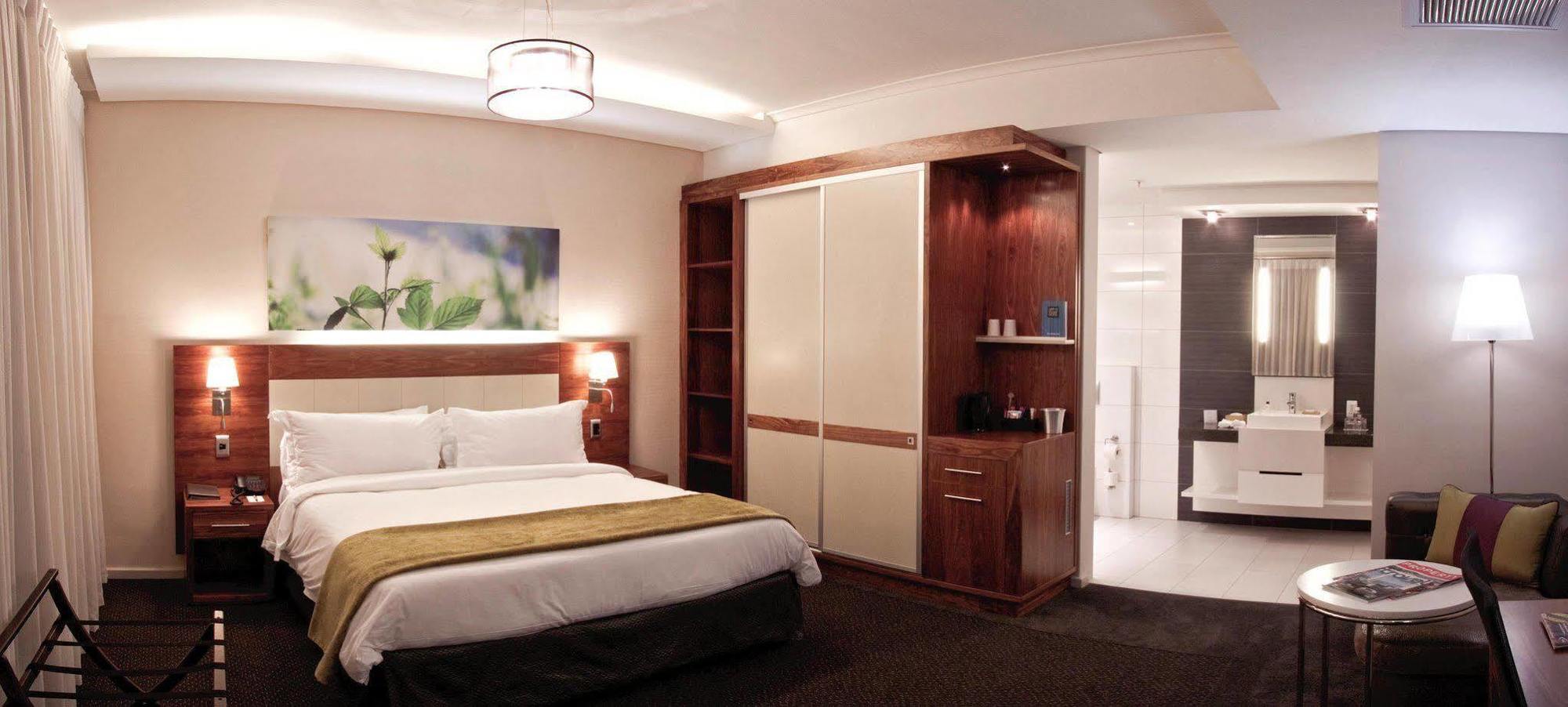 Hotel Doubletree By Hilton Cape Town Upper Eastside Habitación foto